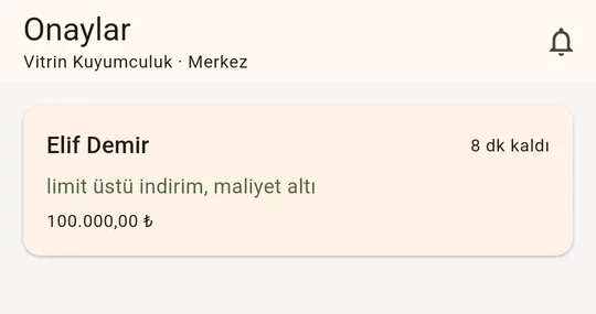 Telefonda Onaylar sekmesi: bekleyen istek, isteyen kişi, kalan süre, neden ve tutar